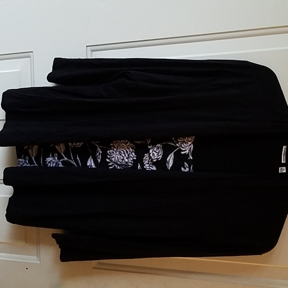 Croft&Barrow long sleeve with camisole attached